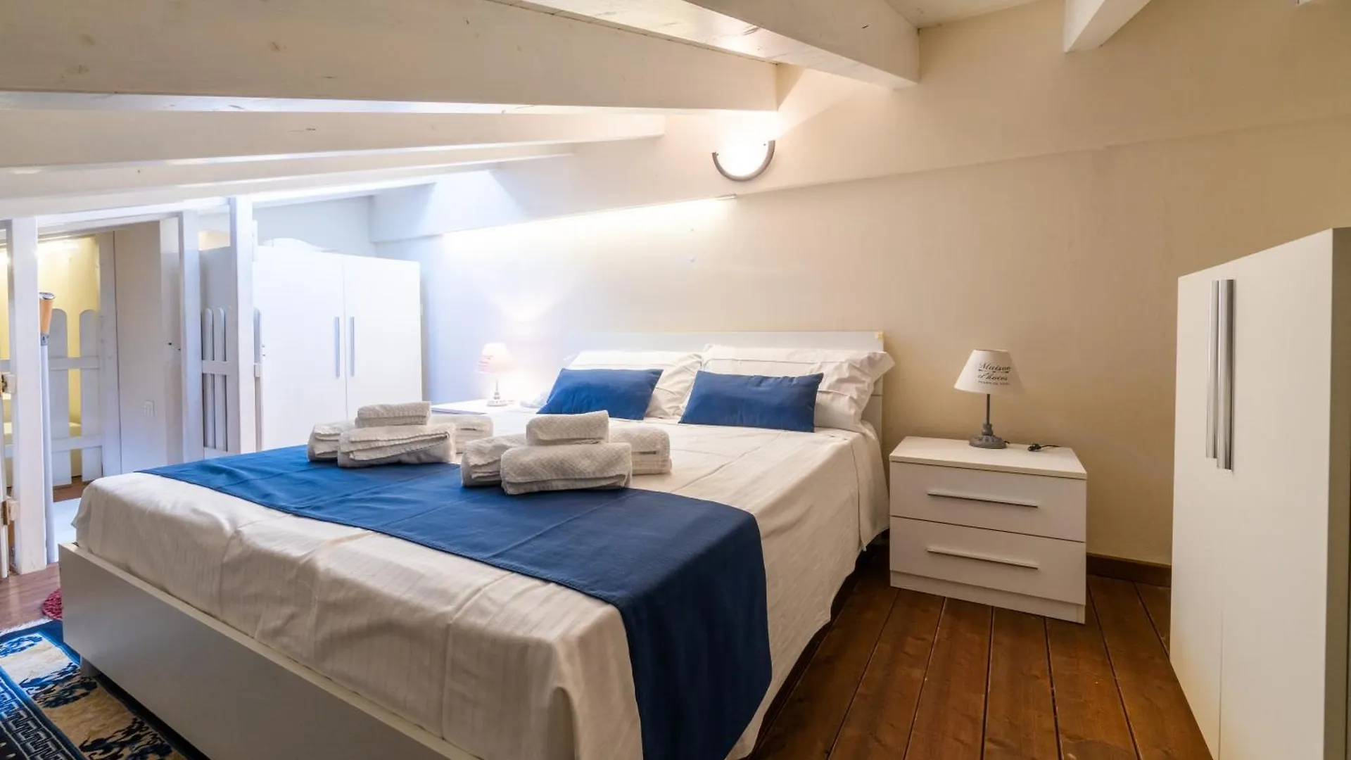 Loft Liana Apartment Peschiera del Garda 0*,  Italy